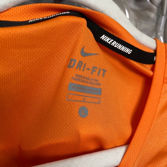 OBO! Men's Nike Dri-Fit Tank Top - Picture 3 of 4